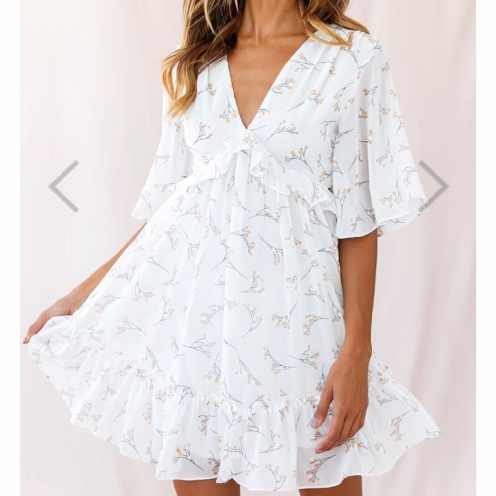 selfie leslie white floral dress